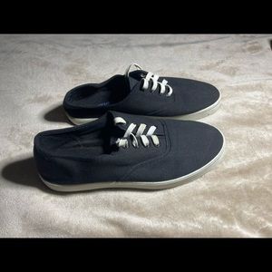 👟👟Laguna  black and white sneakers 👟👟